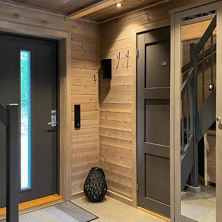 4 Bedroom In